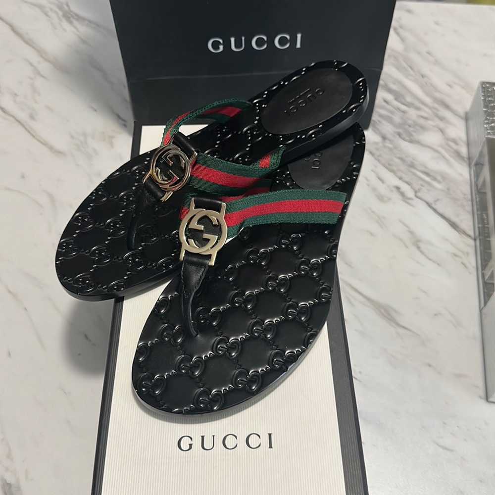 GUCCI Lifford Nero thong sandal